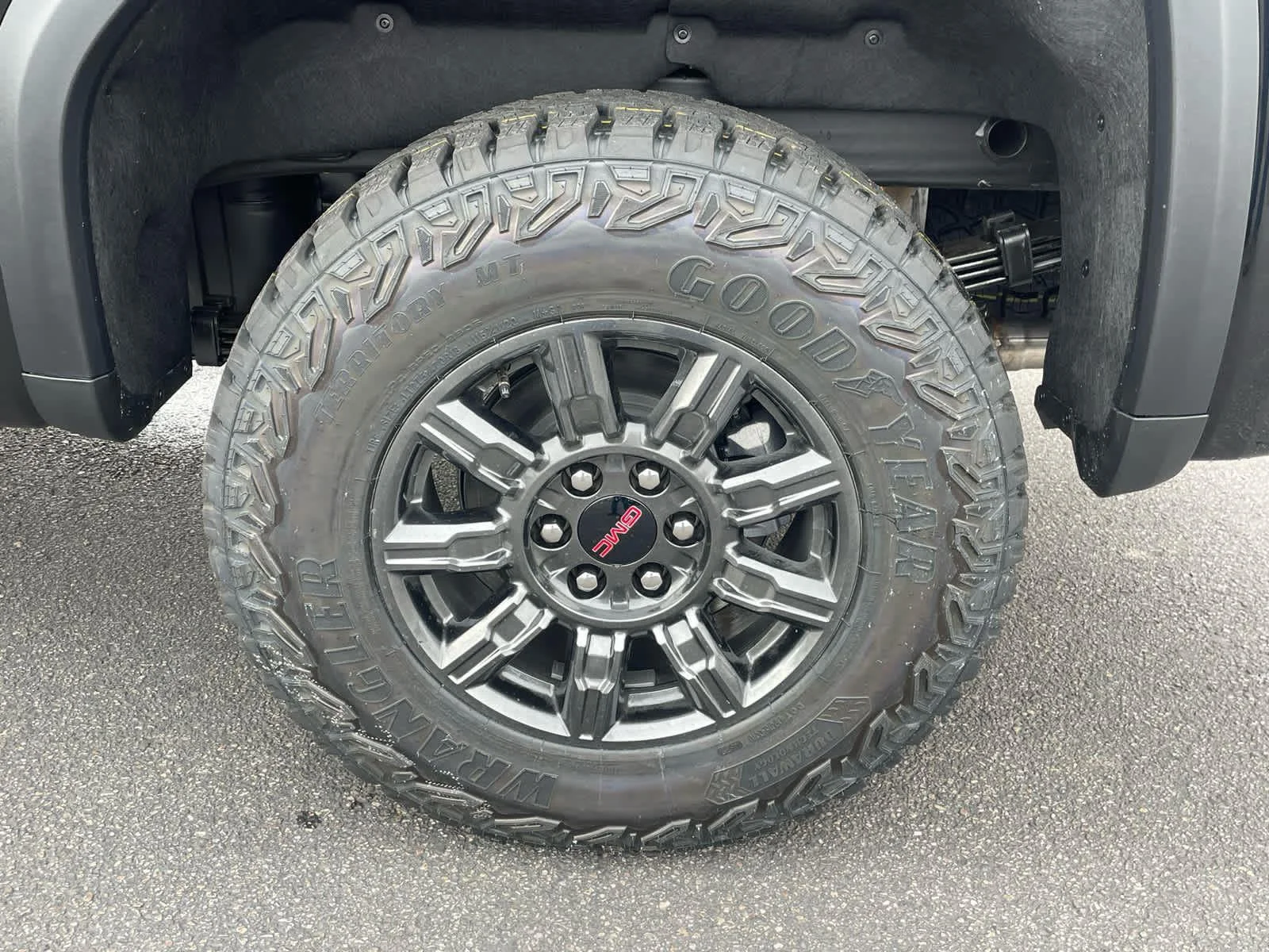 2026 GMC Sierra 1500 AT4X - Photo 14