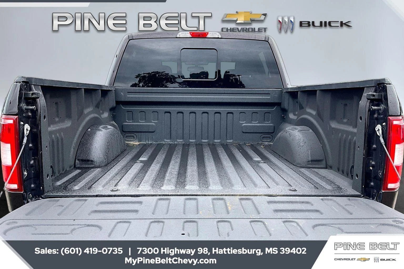 Used 2020 Magma Red Ford XLT image 5