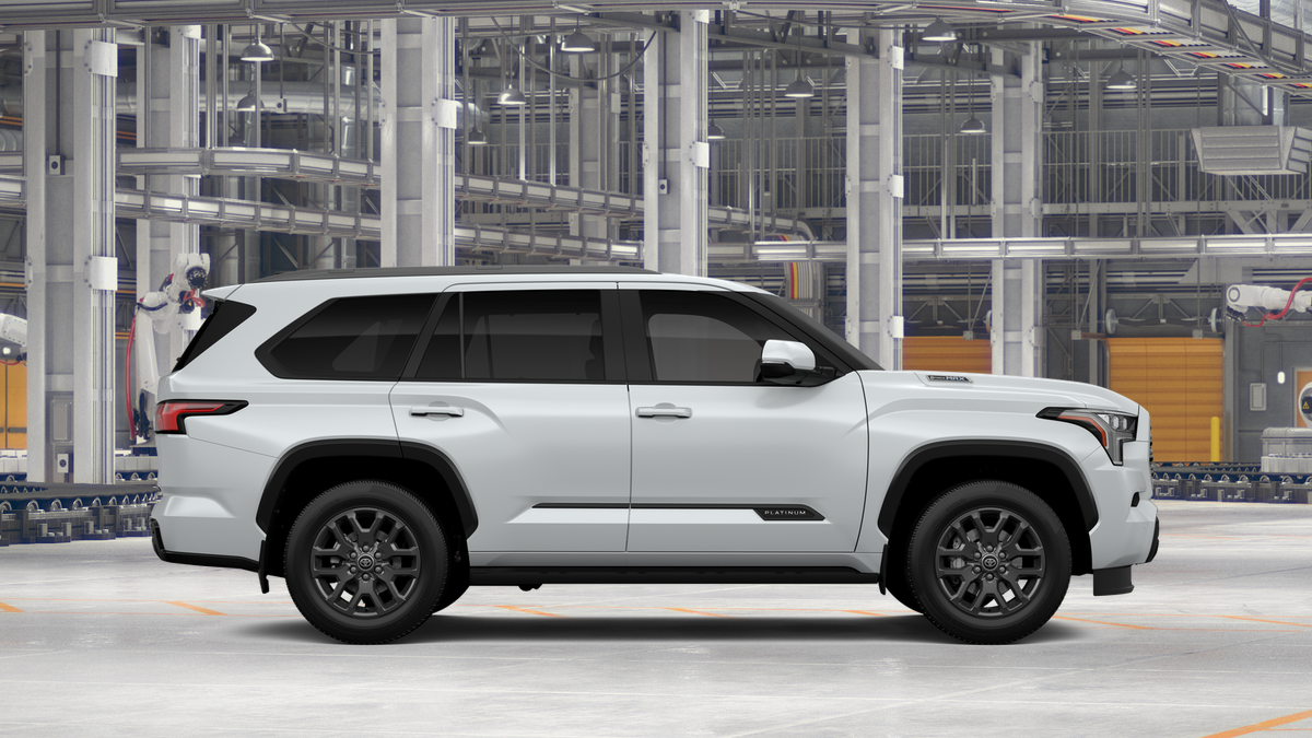 New 2026 Wind Chill Pearl Toyota Platinum image 12