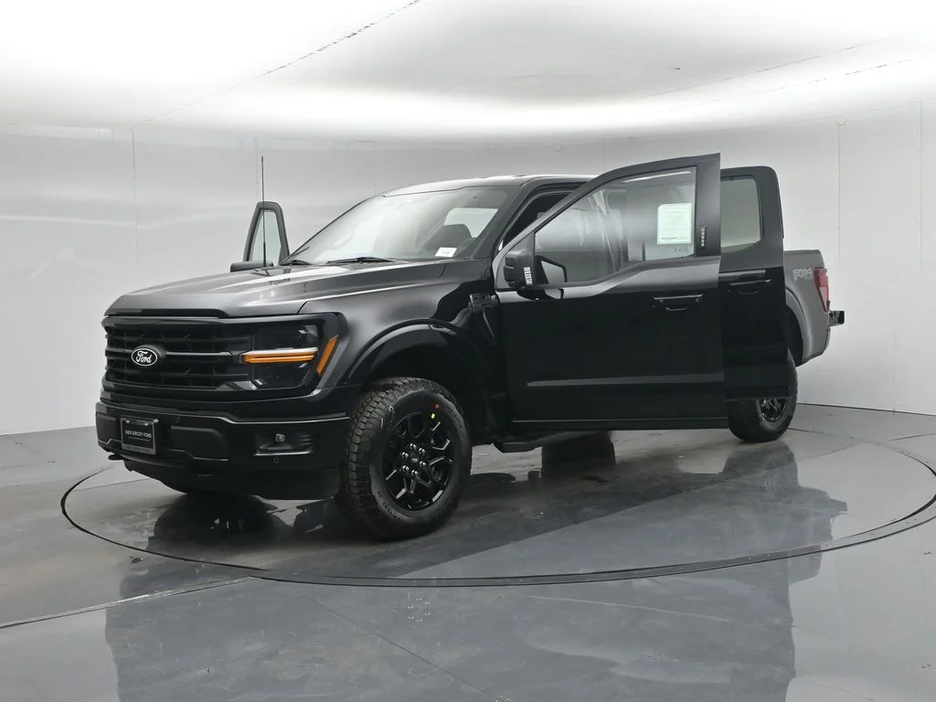 New 2026 Agate Black Metallic Ford XLT image 35