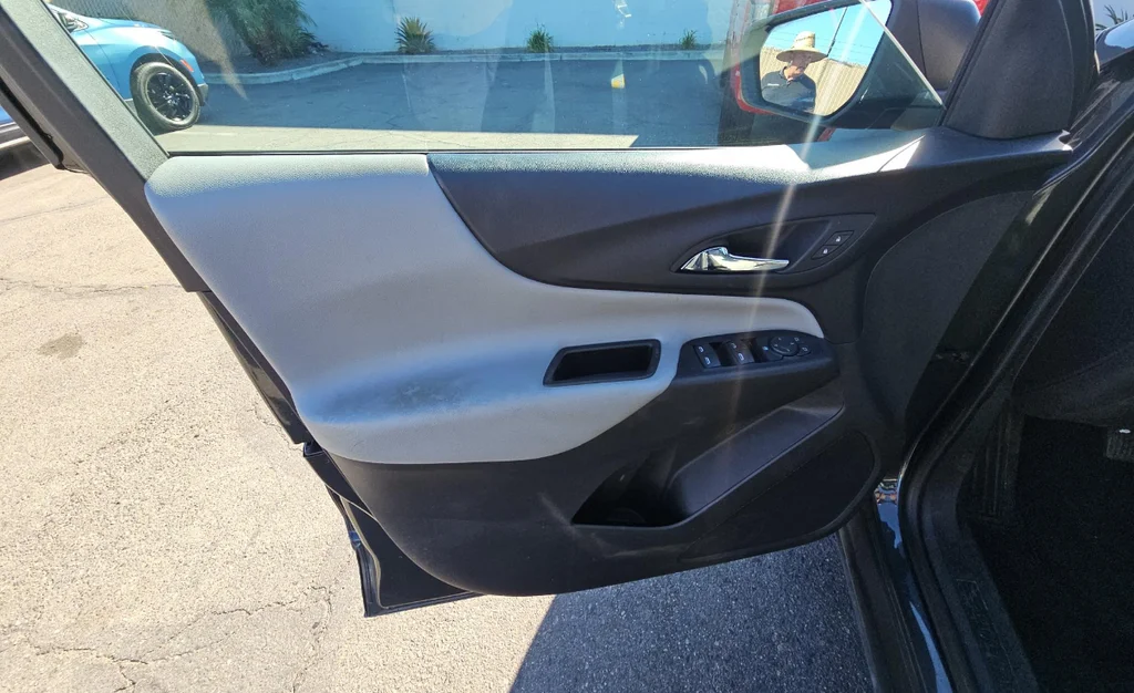 Used 2020 Gray Chevrolet LS image 9