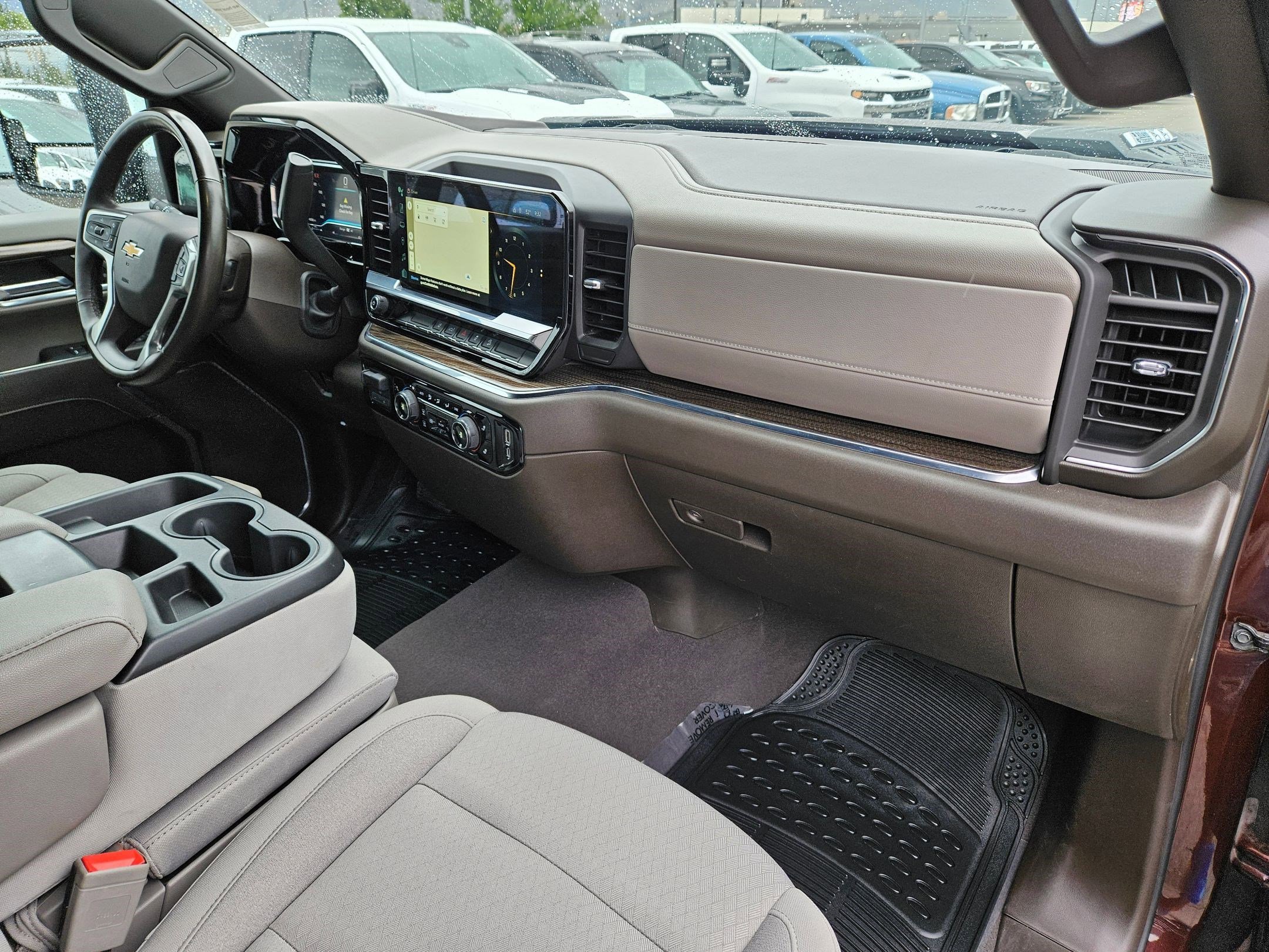 Used 2024 Auburn Metallic Chevrolet LT image 32