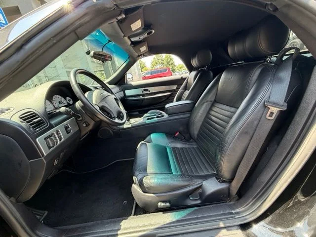 Used 2003 Black Ford Base image 10