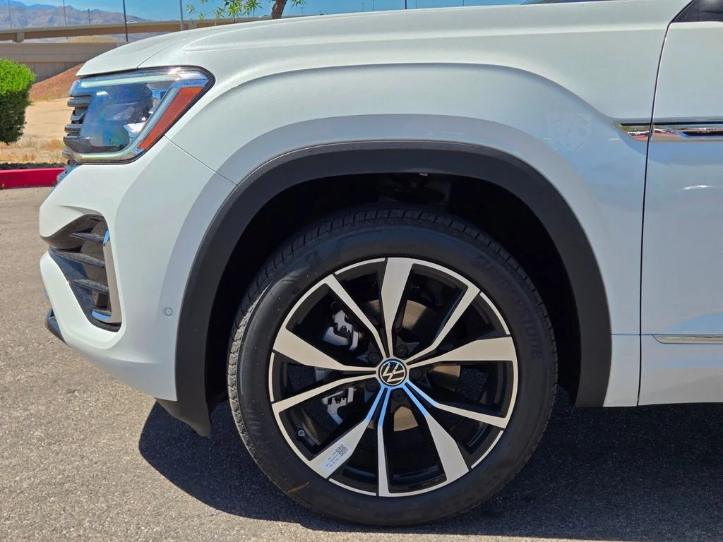 New 2026 White Volkswagen 2.0T SEL Premium R-Line image 5