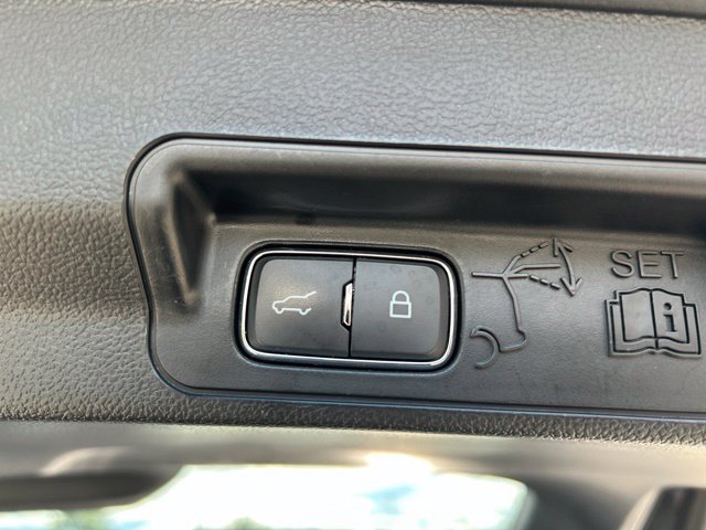 Used 2023 Silver Ford XLT image 15