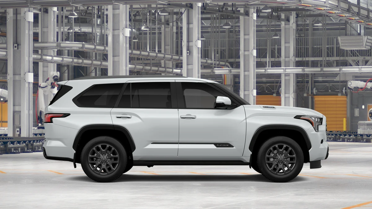 New 2026 Wind Chill Pearl Toyota Platinum image 12