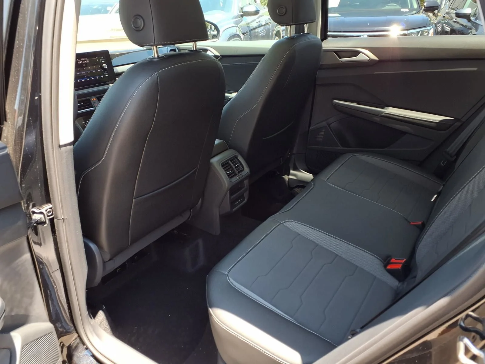 New 2026 Deep Black Pearl Volkswagen 1.5T SE Black image 19
