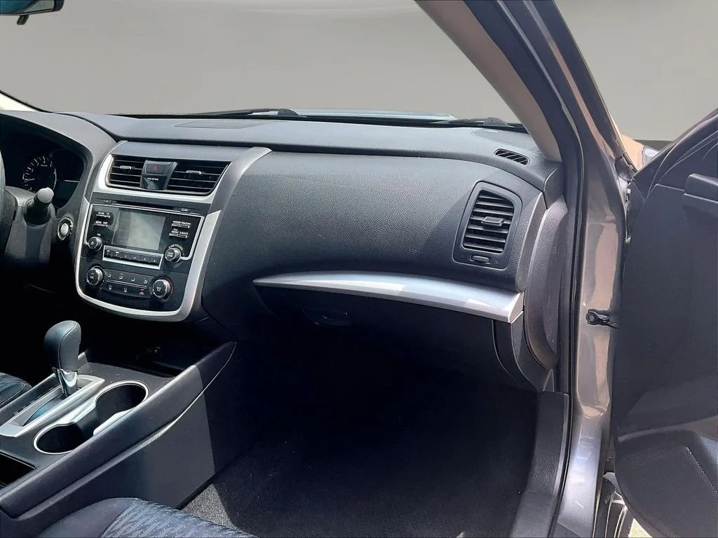 Used 2017 Gray Nissan 2.5 S image 28