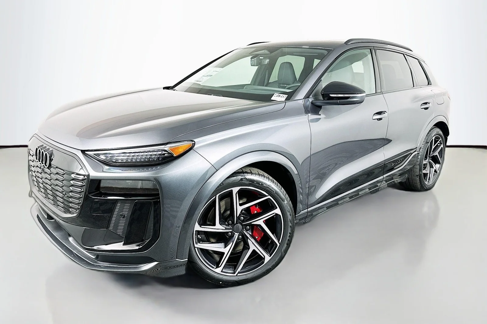 2027 Audi SQ6 e-tron Premium Plus quattro's photo