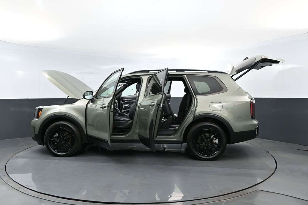 Certified Used 2025 Green Kia EX X-Line image 33