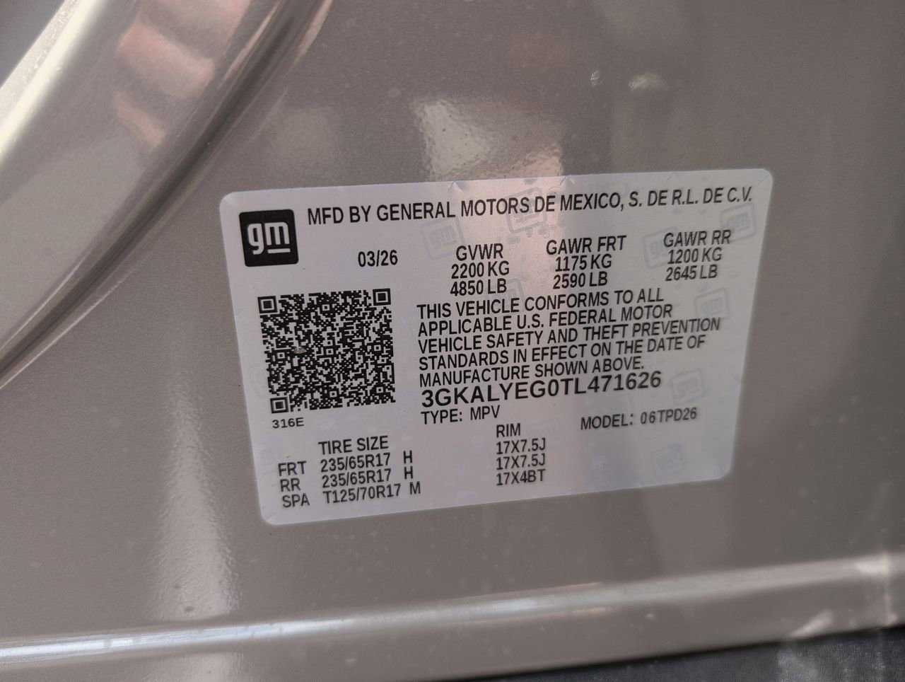 New 2026 Riverstone Metallic GMC AT4 image 32