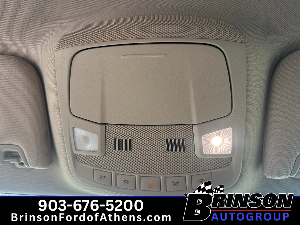 Used 2020 Agate Black Metallic Ford SE image 26