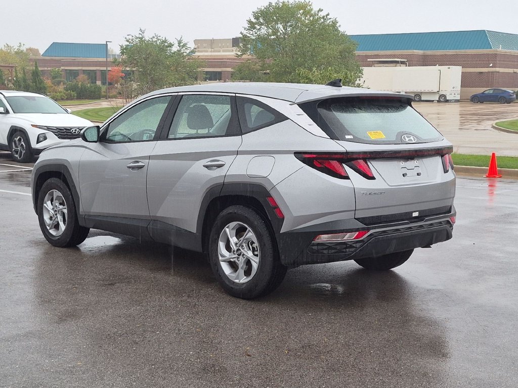Used 2024 Silver Hyundai SE image 5