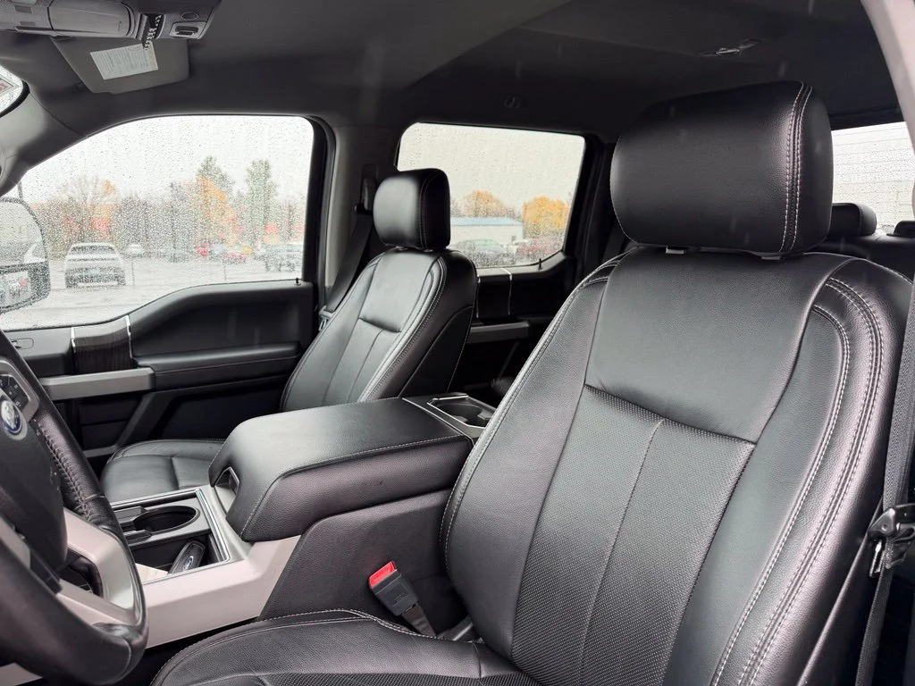 Used 2020 Agate Black Metallic Ford Lariat image 15