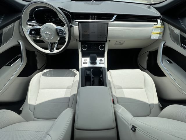 2026 Jaguar F-Pace R-Dynamic S - Photo 14