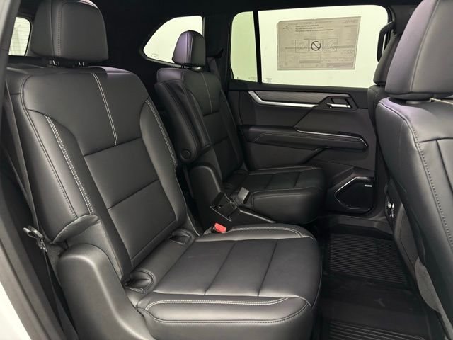 New 2026 Summit White GMC Elevation image 39