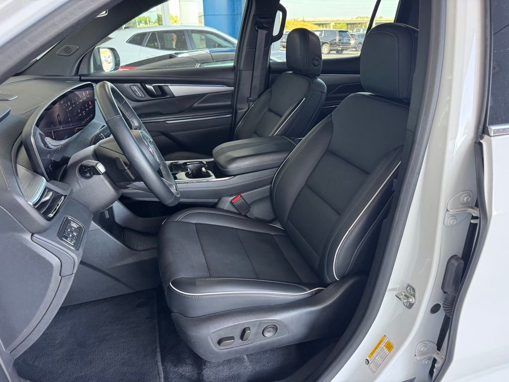 Used 2025 White Buick Preferred image 18