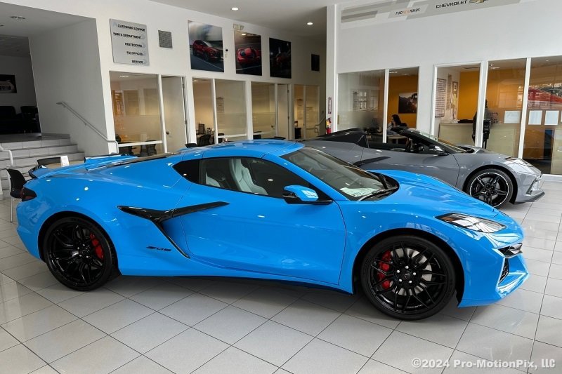 2025 Chevrolet Suburban Premier - Photo 40