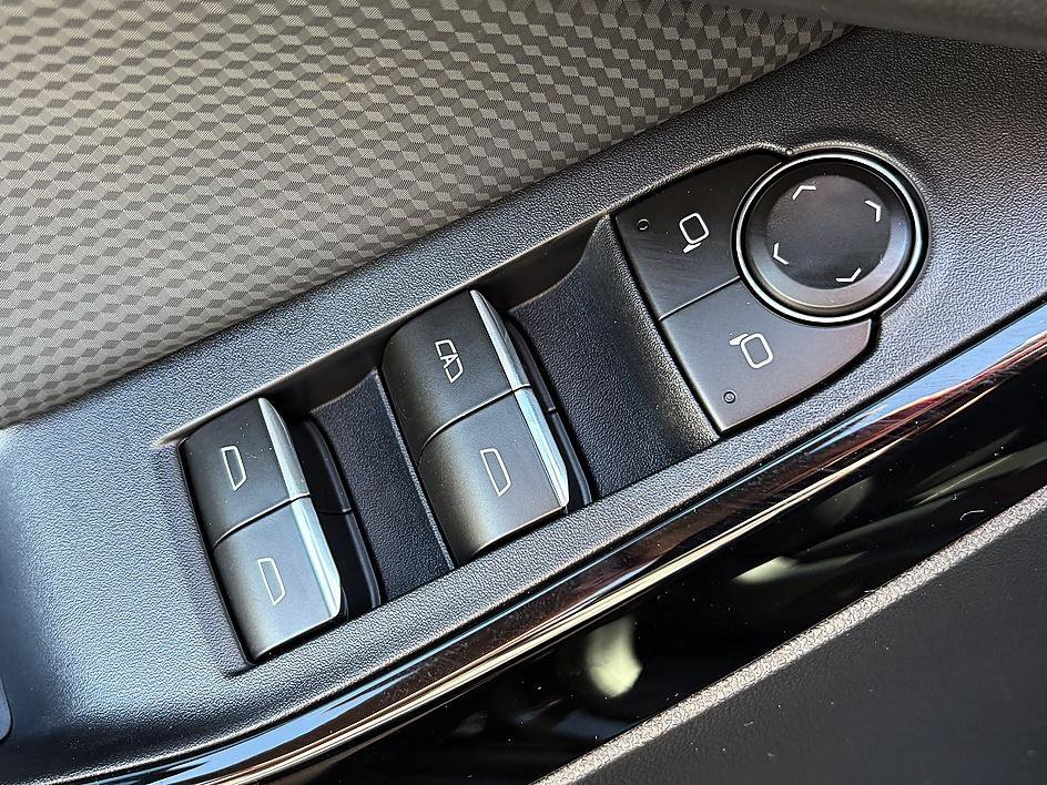 New 2026 Mosaic Black Metallic Chevrolet RS image 13