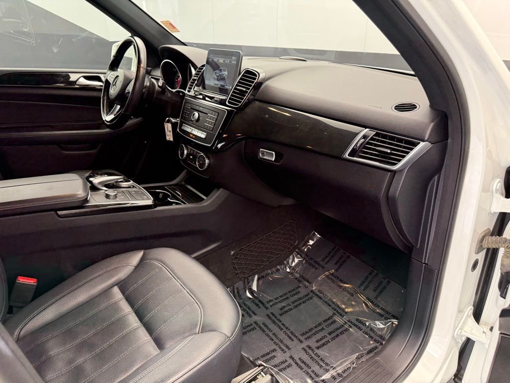 Used 2019 White Mercedes-Benz GLE 400 image 71