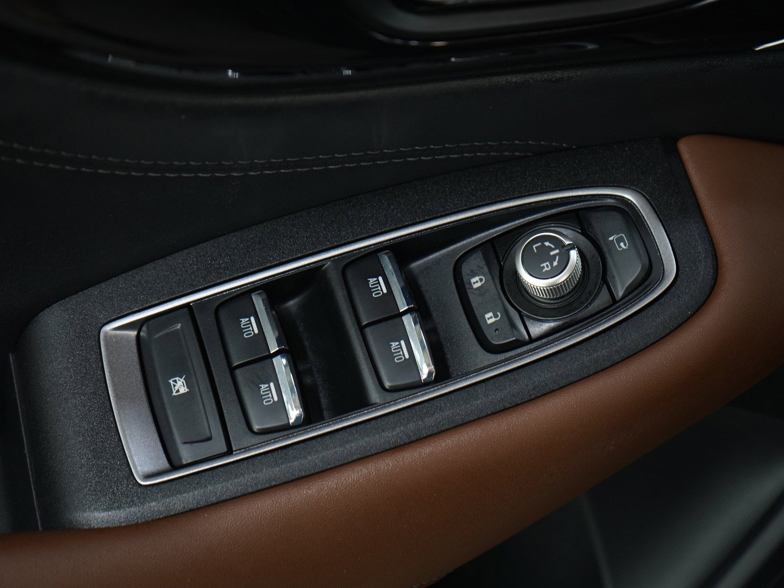 Used 2024 Cosmic Blue Pearl Subaru Touring image 22