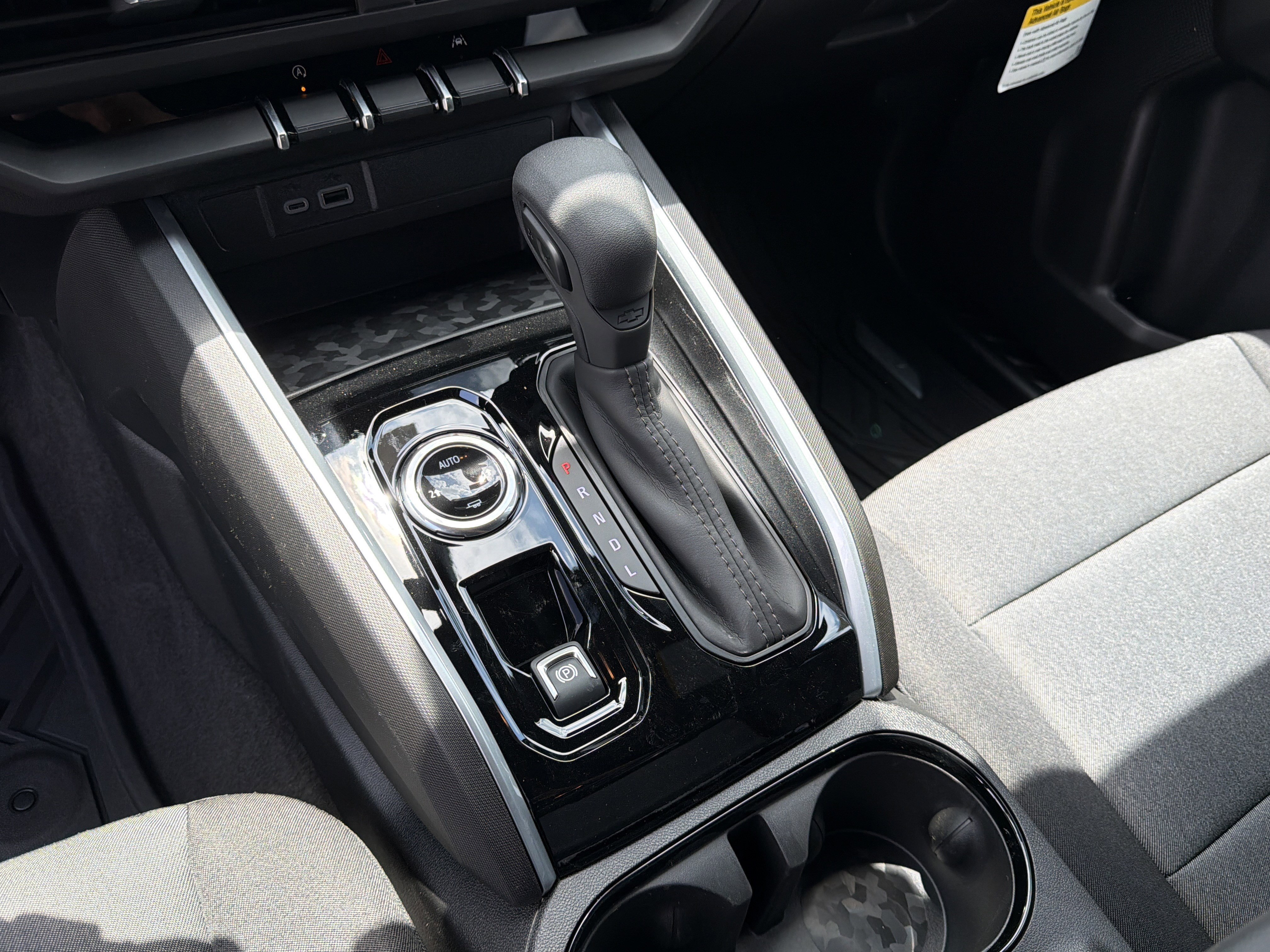 2026 Chevrolet Colorado Work Truck - Photo 28