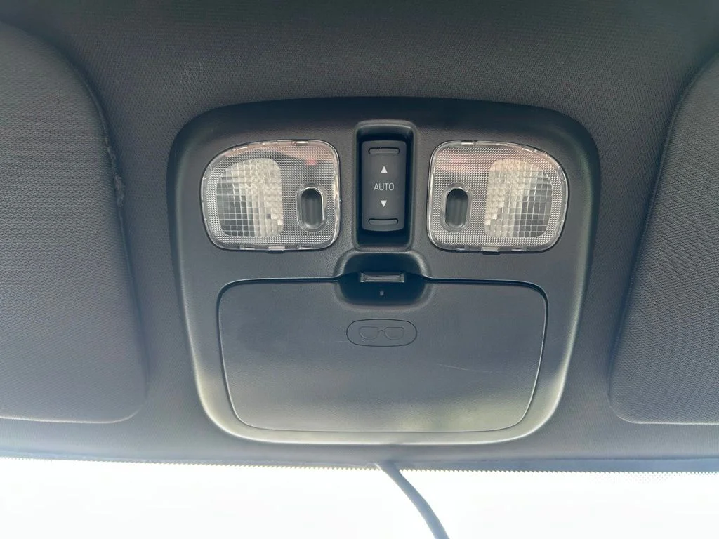 Used 2011 Lime Squeeze Metallic Ford XLT image 16