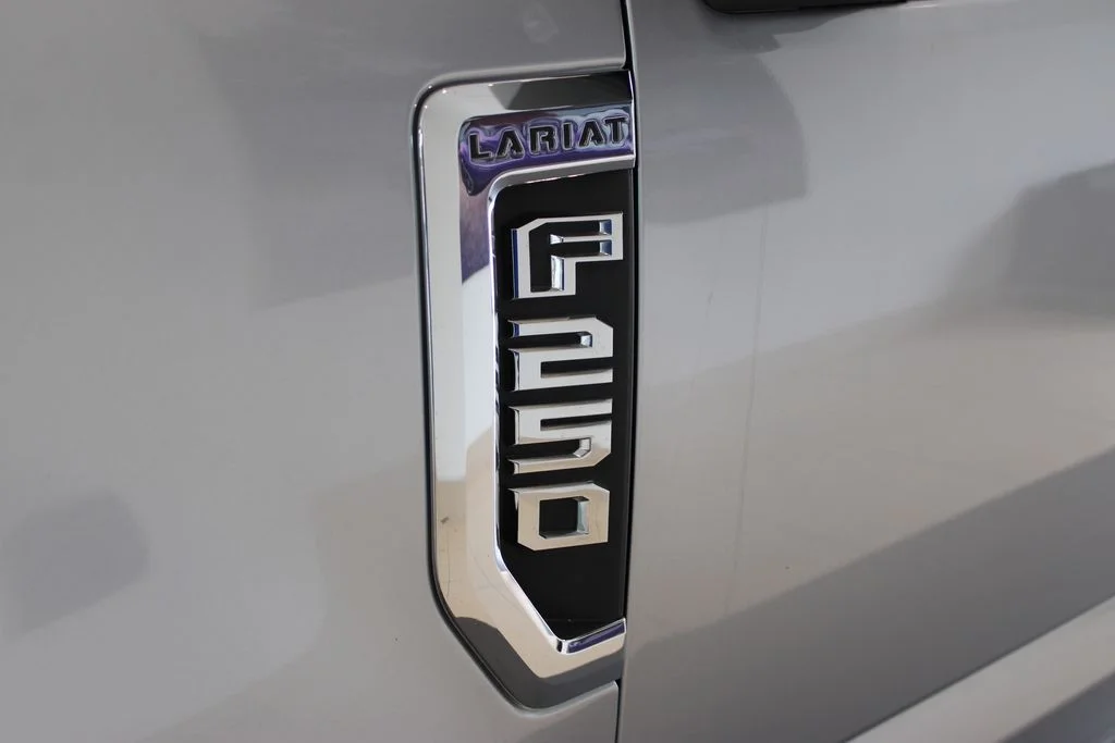 Used 2022 Silver Metallic Ford Lariat image 40
