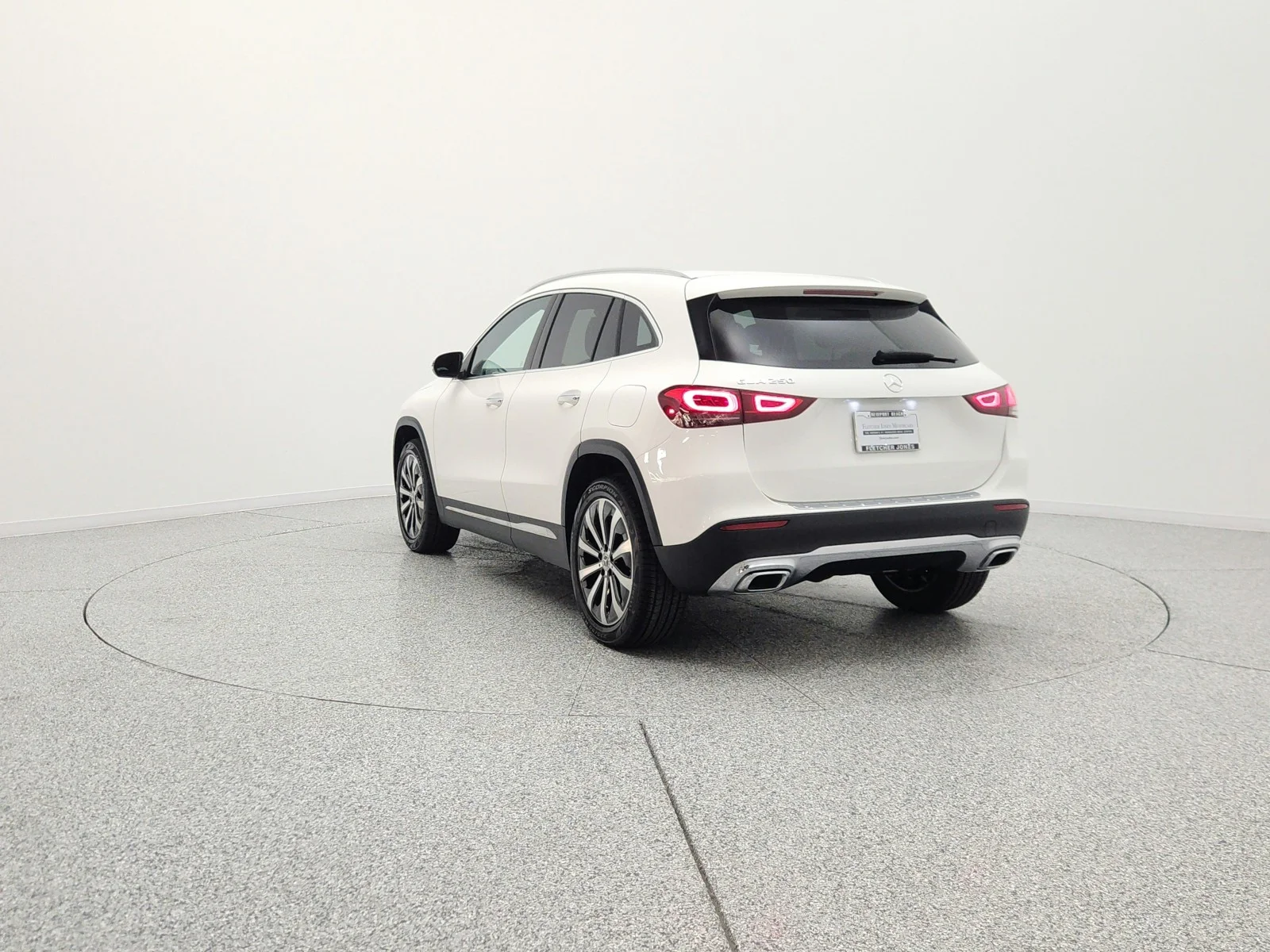 Used 2023 Polar White Mercedes-Benz GLA 250 SUV image 7