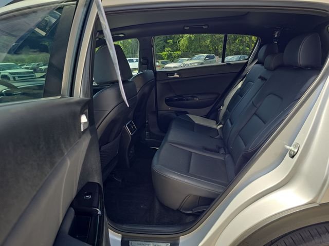 Used 2022 Silver Kia Nightfall image 14