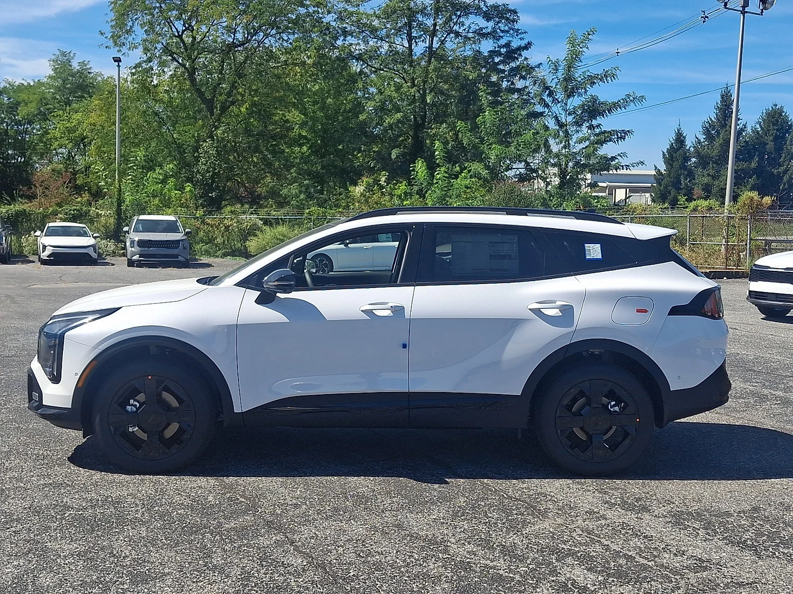 New 2027 White Kia X-Line image 6