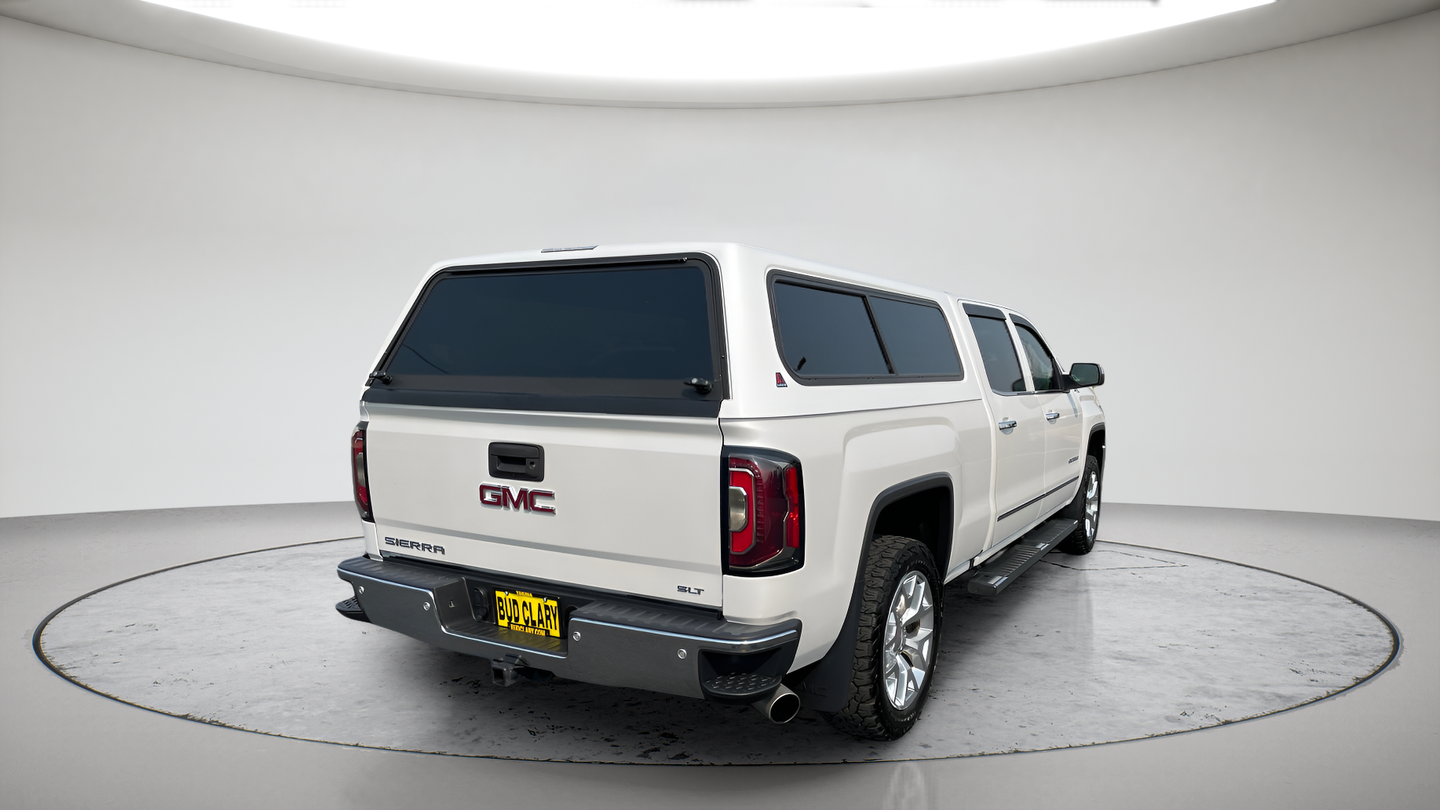 Used 2017 White GMC SLT image 3