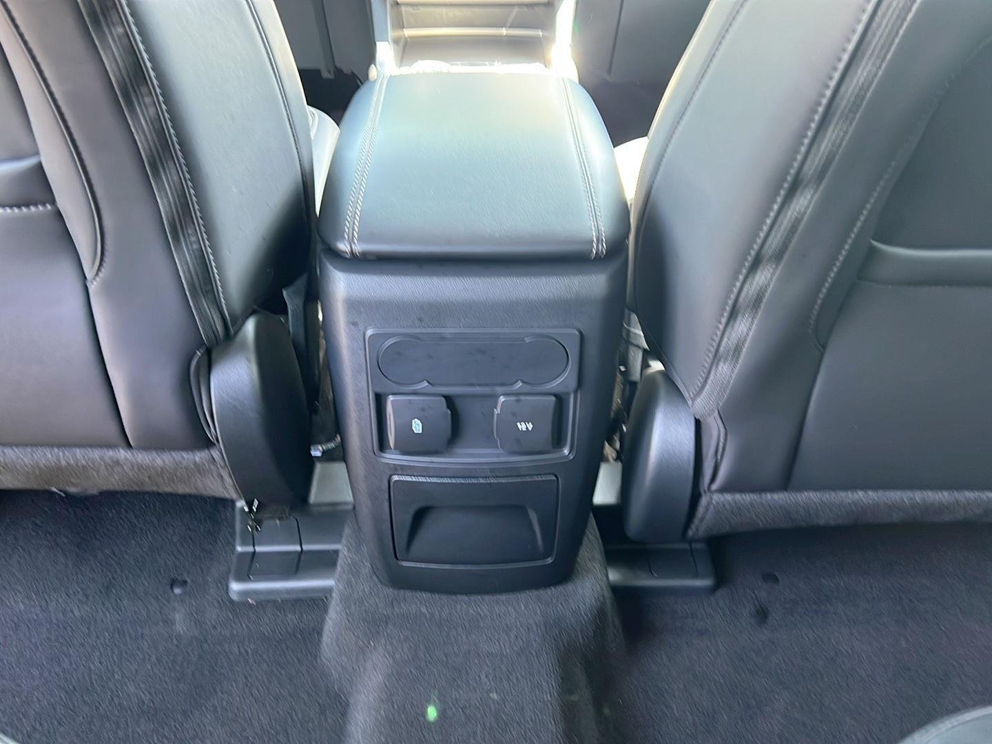 Used 2023 Agate Black Ford XLT image 19