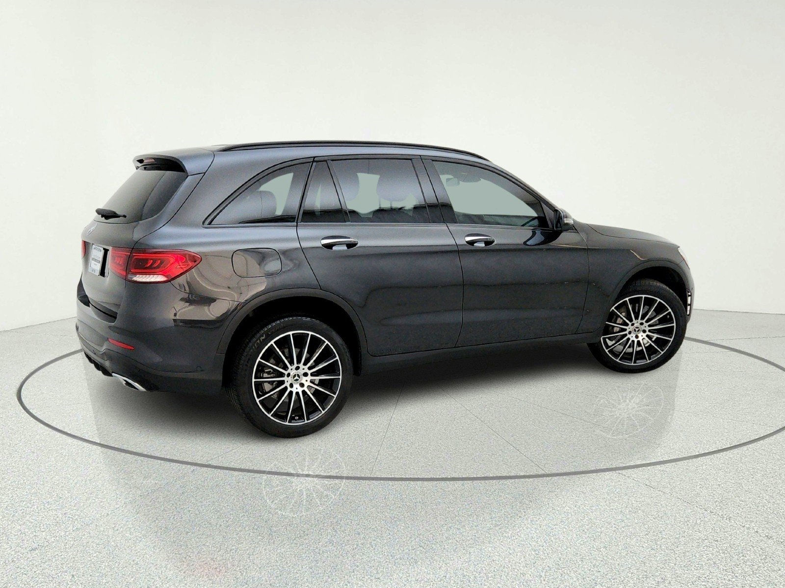Certified Used 2022 Graphite Grey Metallic Mercedes-Benz GLC 300 image 8