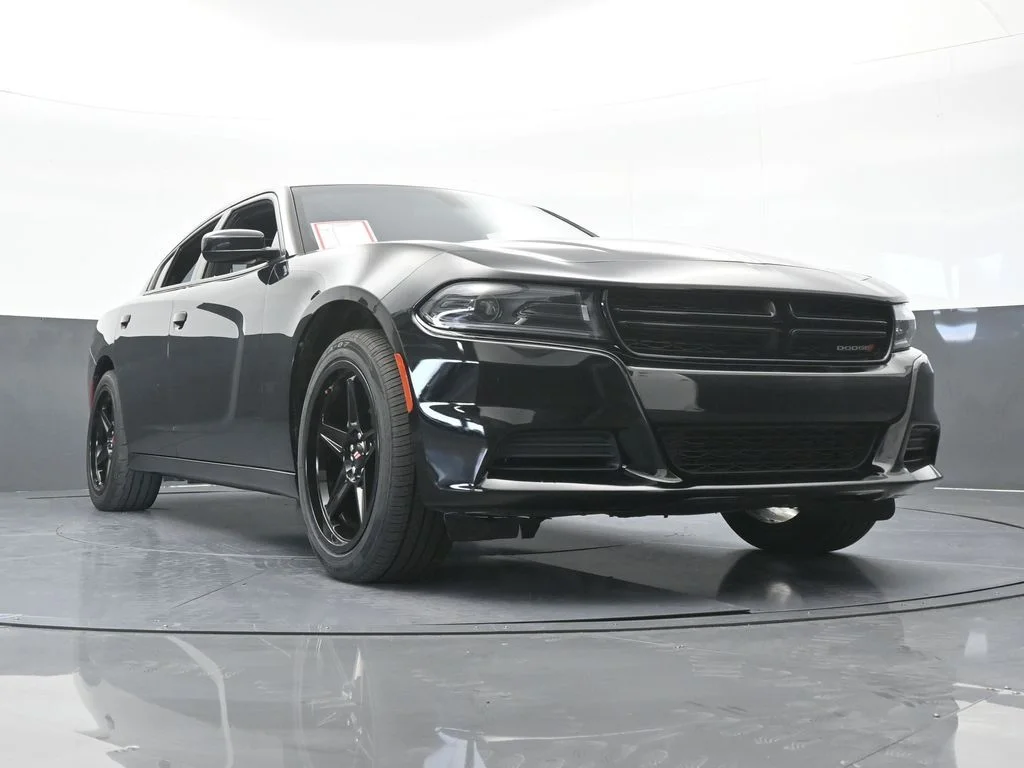 Used 2023 Pitch Black Clearcoat Dodge SXT image 56