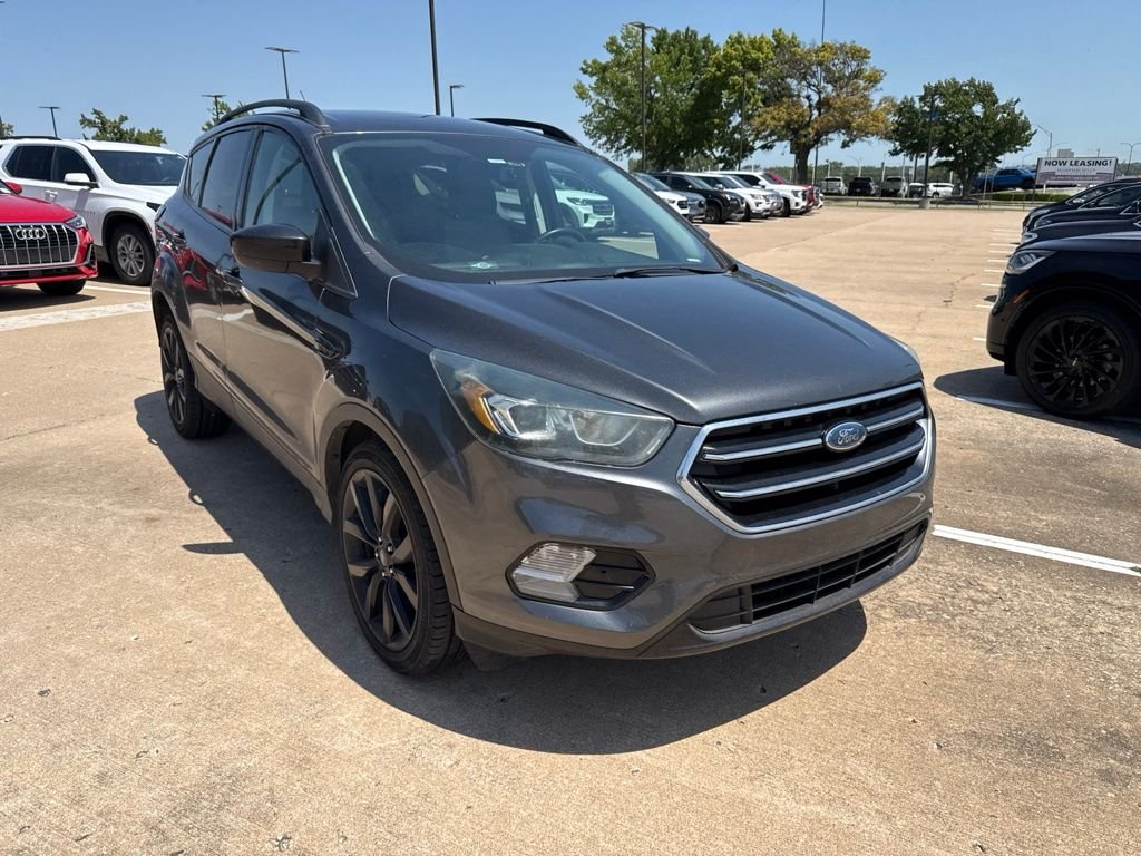 Used 2017 Magnetic Ford SE image 5