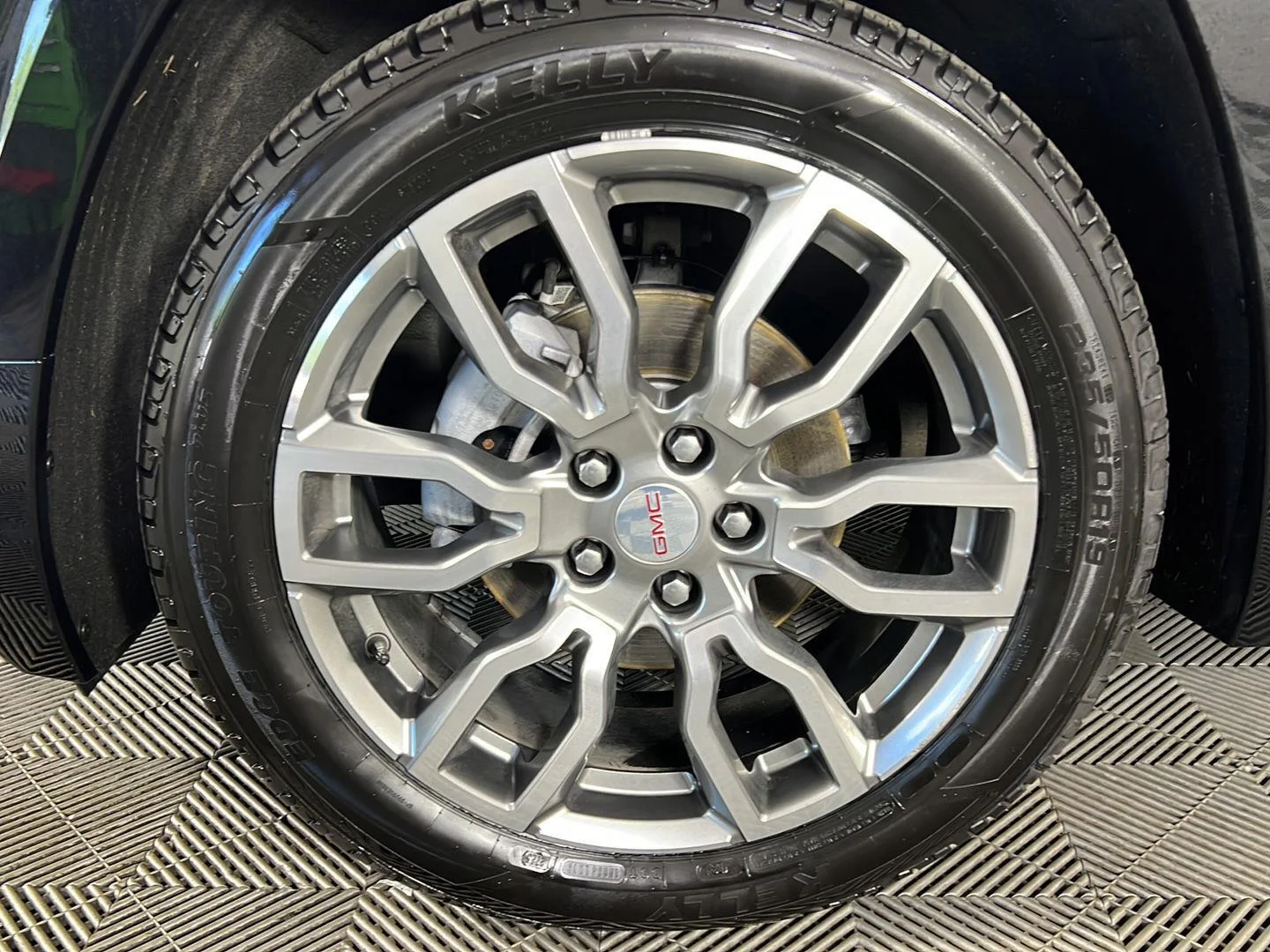 Used 2023 Ebony Twilight Metallic GMC Denali image 15
