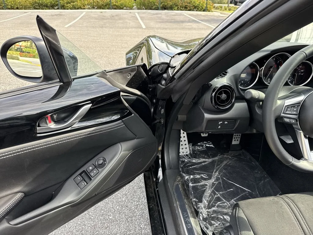 2026 Mazda MX-5 Miata Club - Photo 17