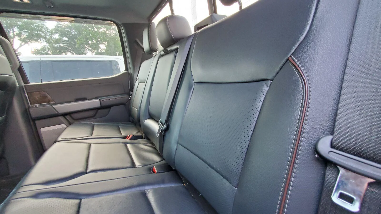 Used 2024 Glacier Gray Metallic Tri-coat Ford XL image 5