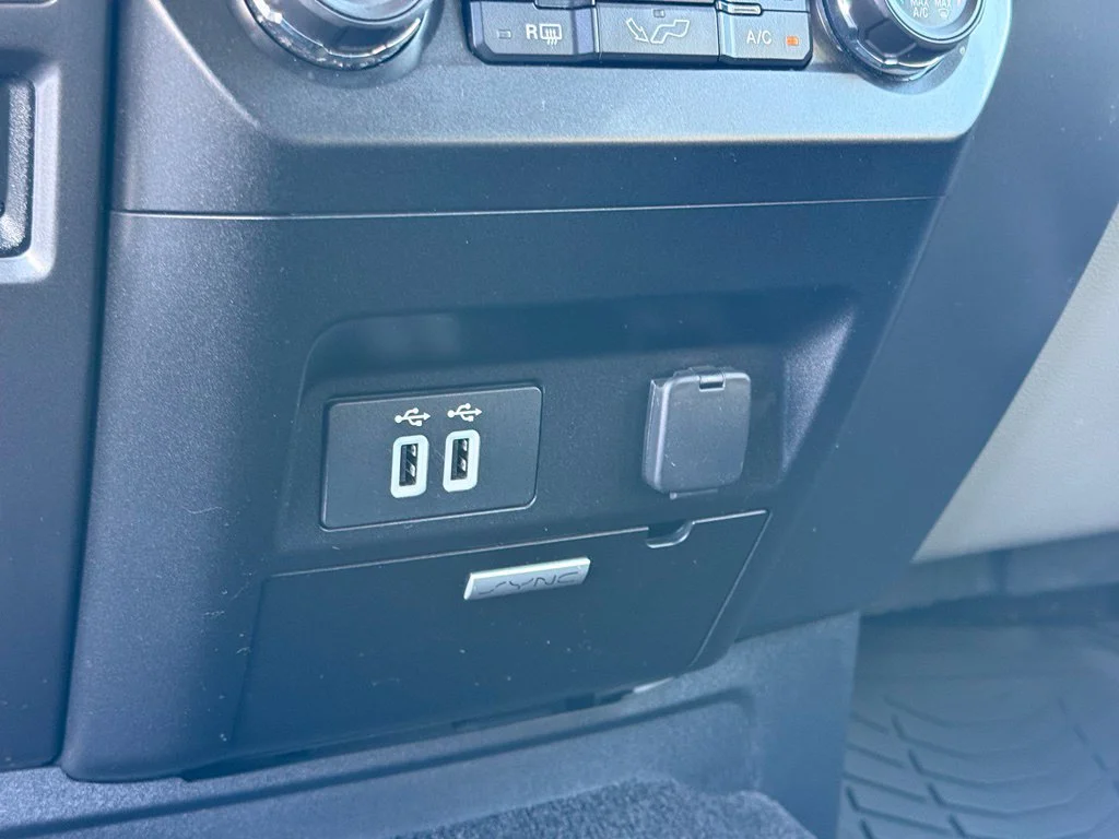 Used 2018 White Ford XLT image 24
