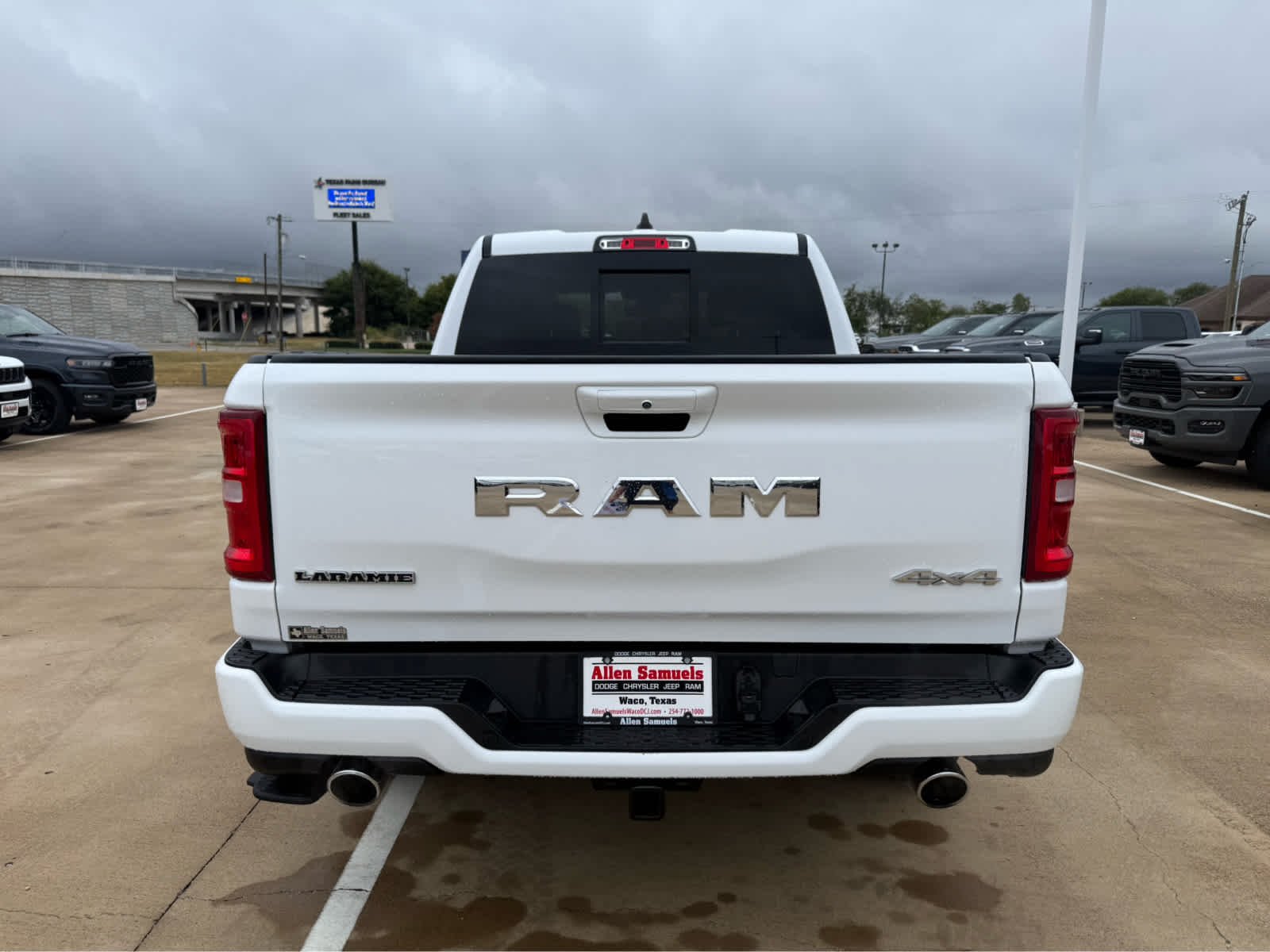 Used 2025 Bright White Clearcoat Ram Laramie image 8