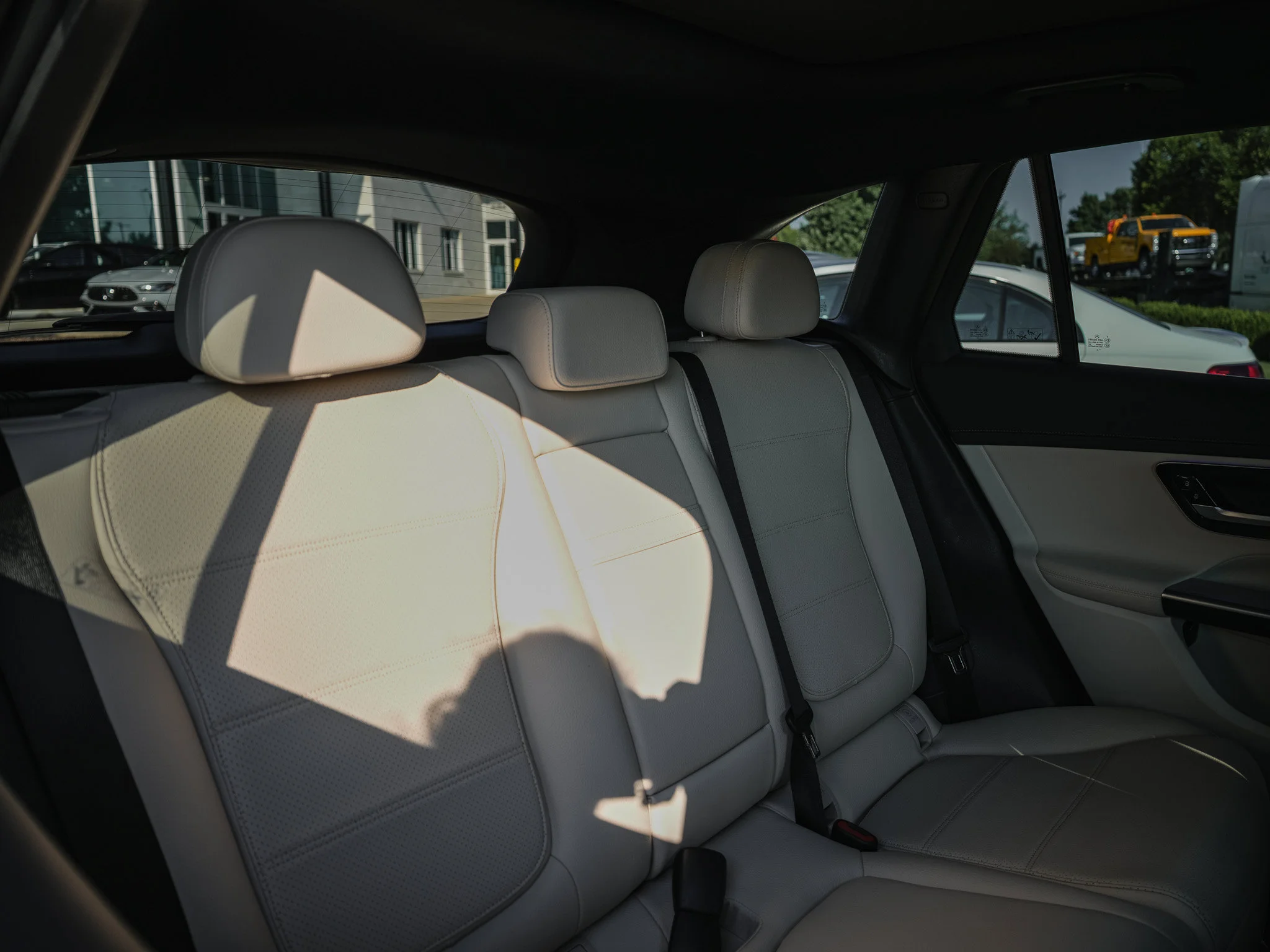 Certified Used 2023 Selenite Gray Metallic Mercedes-Benz GLC 300 image 33
