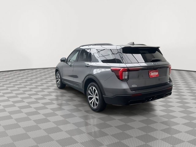 Used 2025 Carbonized Gray Metallic Ford ST-Line image 41