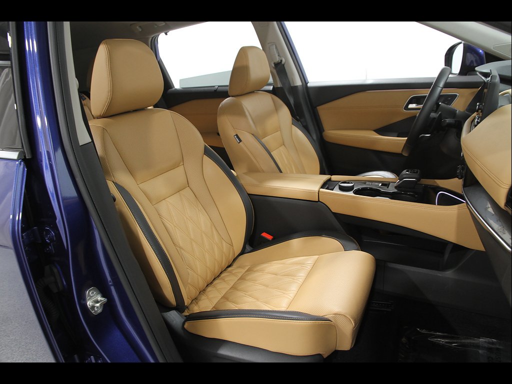 2023 Nissan Rogue Platinum - Photo 17