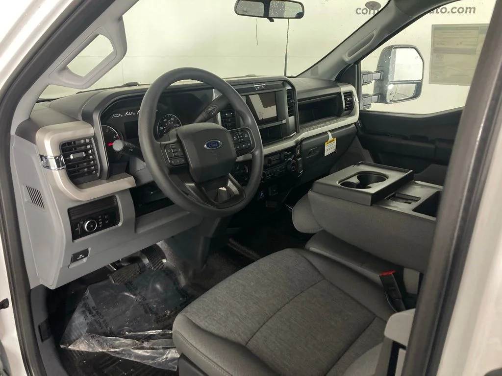 2026 Ford F-350 Super Duty XL - Photo 14