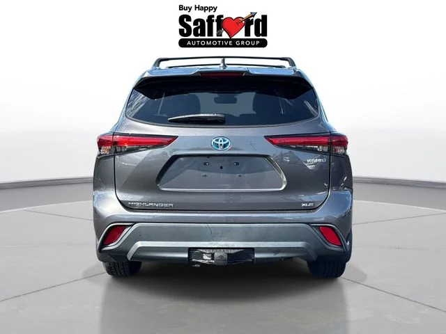 Used 2021 Gray Toyota XLE image 7