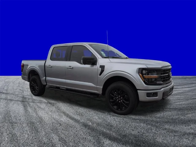 New 2026 Iconic Silver Metallic Ford XLT image 2