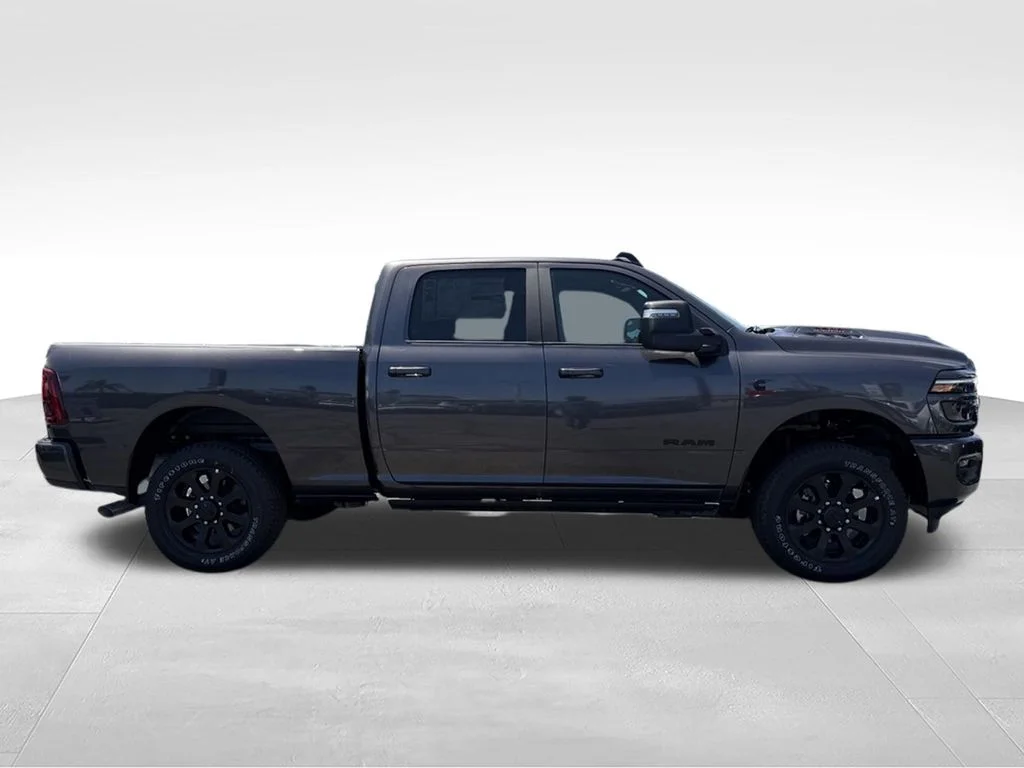 New 2026 Granite Crystal Metallic Clear-Coat Exterior Paint RAM Laramie image 4