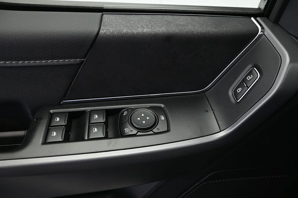 New 2026 Oxford White Ford XLT image 23
