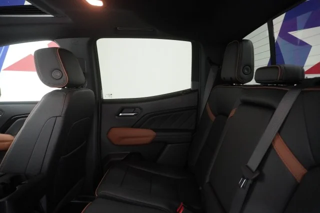 2026 GMC Canyon AT4 - Photo 23